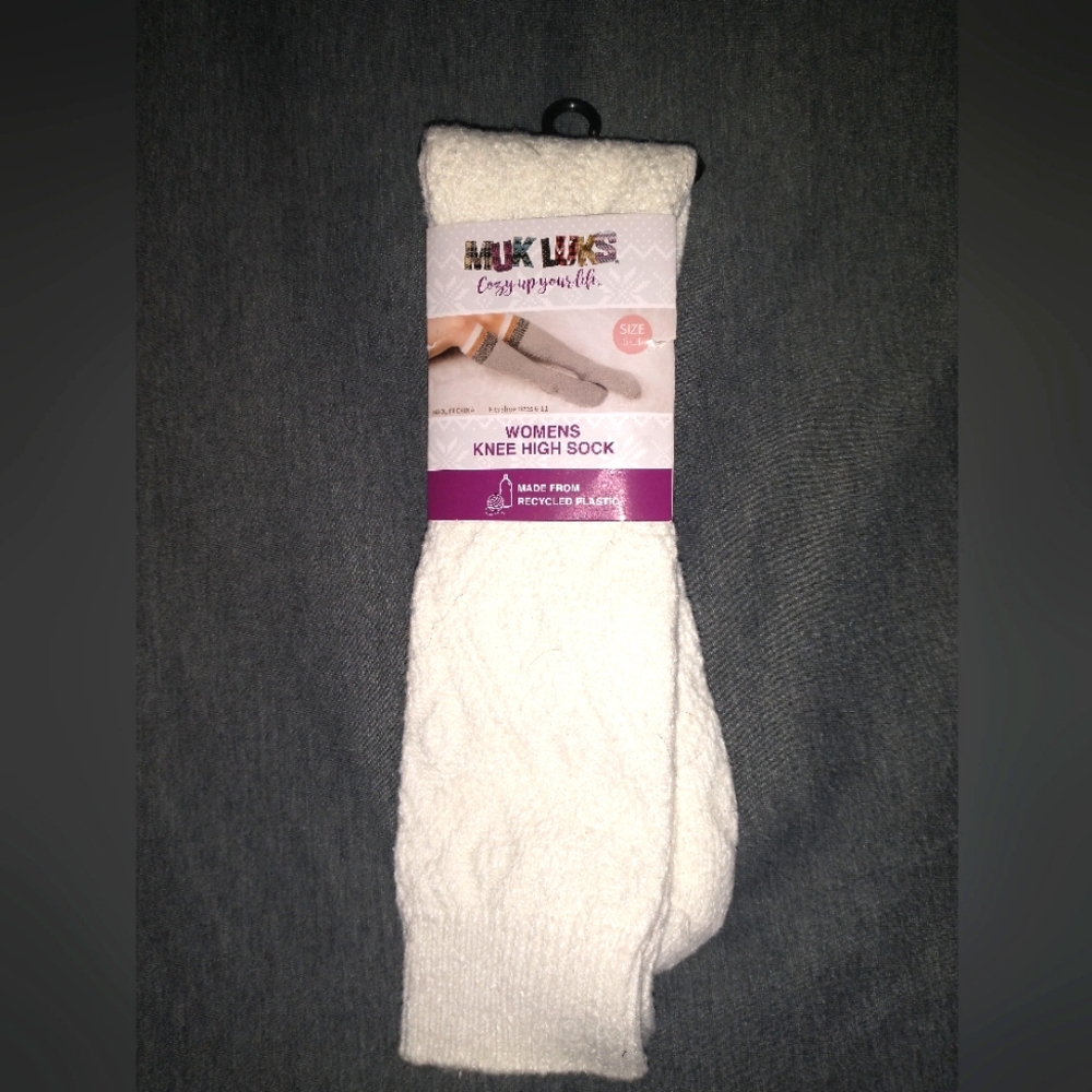 Muk Luks Ivory Knee High (Size 6-11)